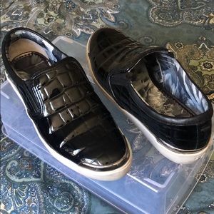 Ted Baker - MOVING OUT SALE!